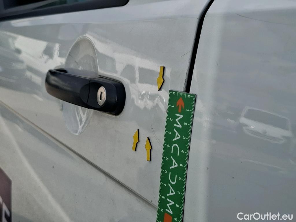  Volkswagen  Transporter VOLKSWAGEN  / 2019 / 4P / Fourgon tôlé 2.0 TDi 150 4MO L1H1 Business Line #27