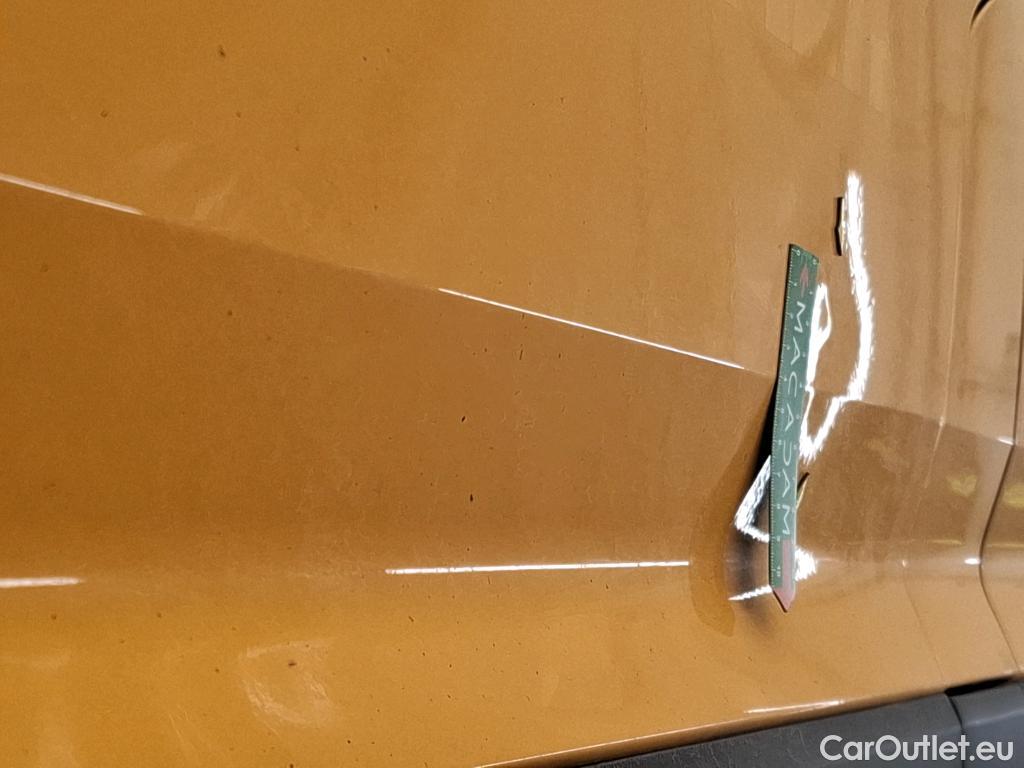  Volkswagen  Crafter  Fourgon Fourgon 35 mittlerer Radstand mit Hochdach FWD 2.0 #9
