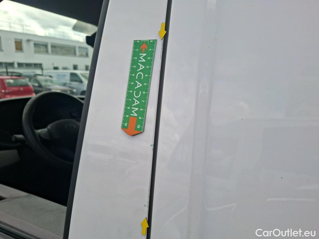  Volkswagen  Transporter VOLKSWAGEN  / 2019 / 4P / Fourgon tôlé 2.0 TDi 150 4MO L1H1 Business Line #25
