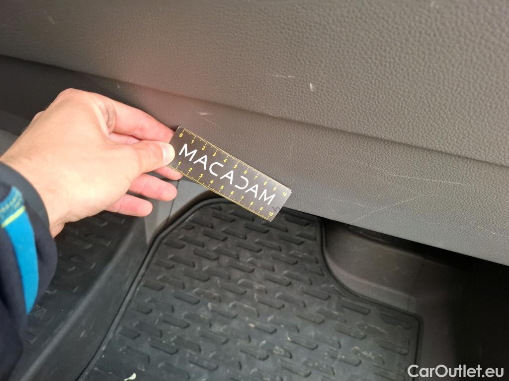  Volkswagen  Crafter  Fourgon Fourgon 35 mittlerer Radstand mit Hochdach FWD 2.0 #20
