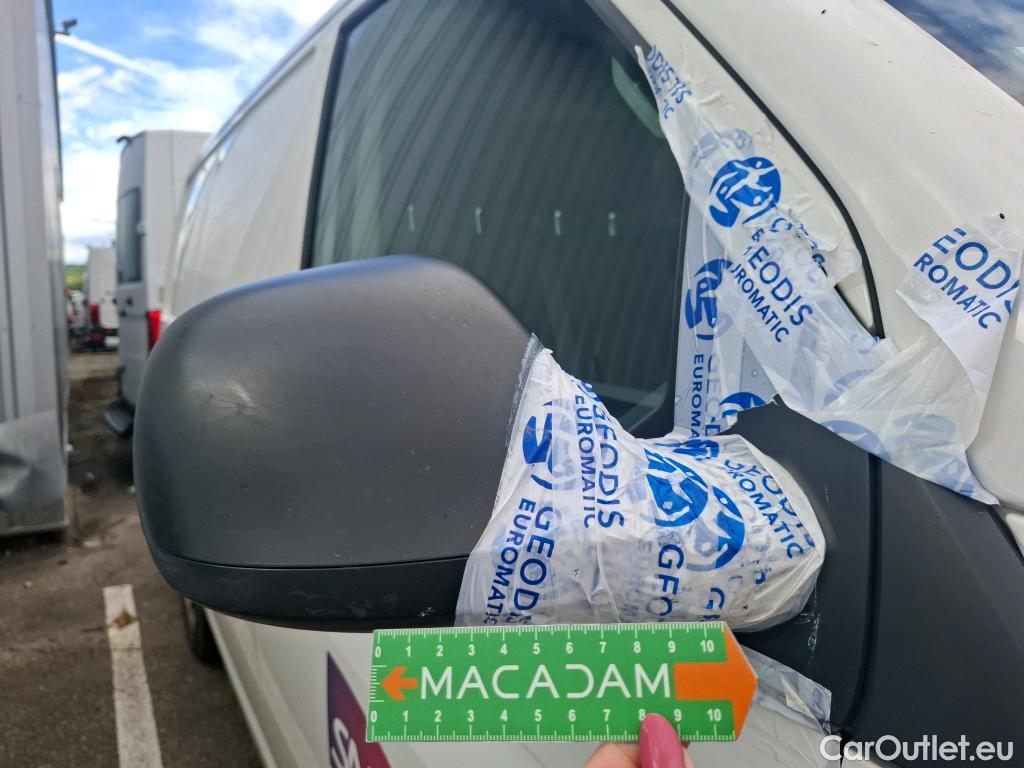  Volkswagen  Transporter VOLKSWAGEN  / 2019 / 4P / Fourgon tôlé 2.0 TDi 150 4MO L1H1 Business Line #42