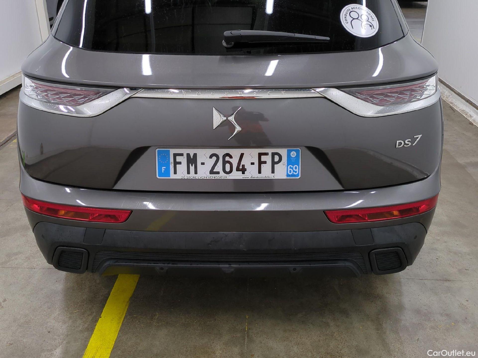  DS  DS7 DS DS 7 Crossback / 2017 / 5P / SUV BlueHDi 130 Automatique Business #23
