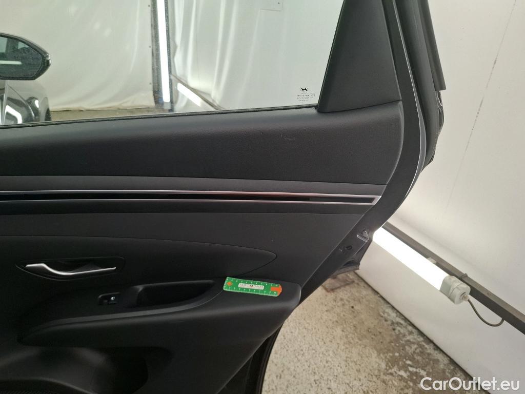  Hyundai  Tucson  Business Hybrid 2WD 1.6 T-GDI 230CV BVA6 E6d #40