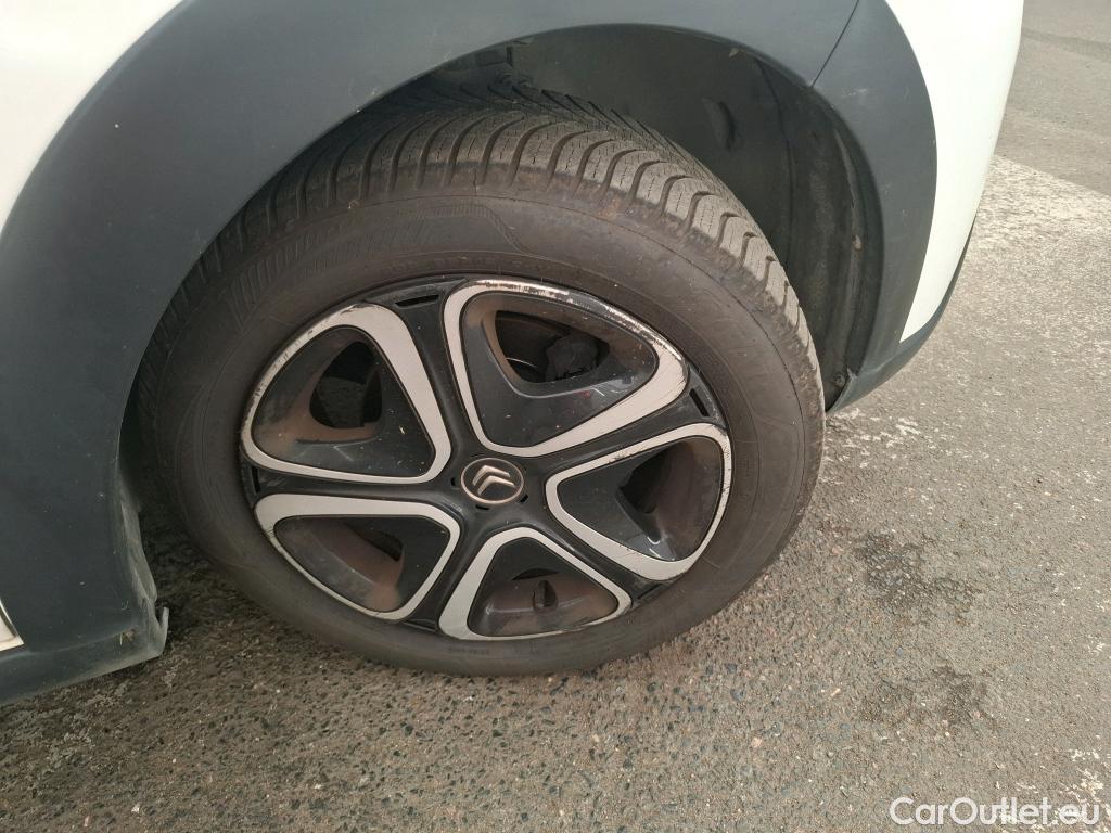  Citroen  C3  Feel Pack 1.2 PureTech 80CV BVM5 E6d #35