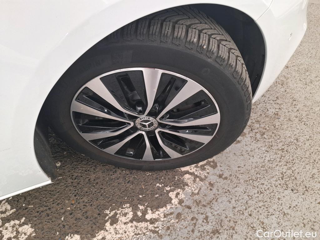  Mercedes  A-Klasse MERCEDES-BENZ Classe A Compact / 2018 / 5P / Berline A 200 Business Line 7G-DCT #23
