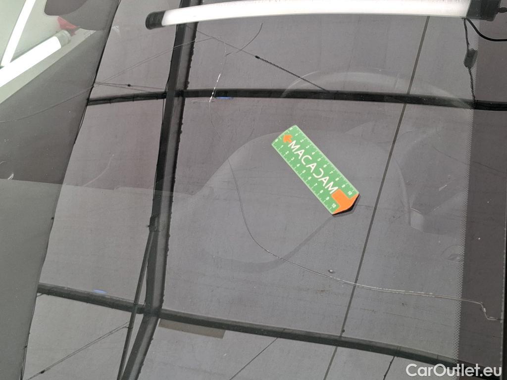  Citroen  C3  Feel Pack 1.2 PureTech 80CV BVM5 E6d #4