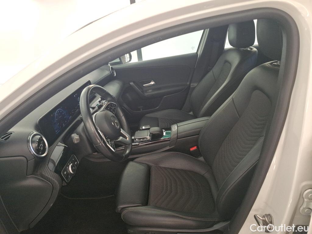  Mercedes  A-Klasse MERCEDES-BENZ Classe A Compact / 2018 / 5P / Berline A 200 Business Line 7G-DCT #19