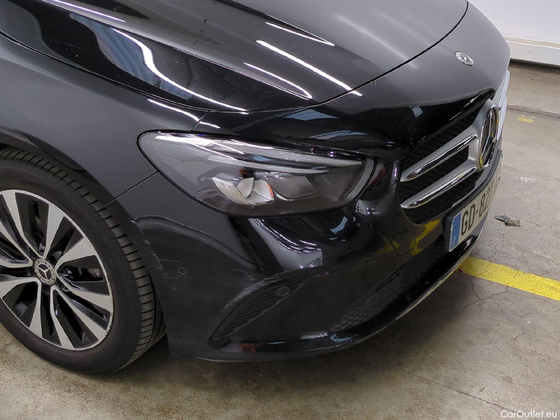  Mercedes  B-Klasse MERCEDES-BENZ Classe B / 2019 / 5P / monospace B 180 d Business Line Edition BA8 #4