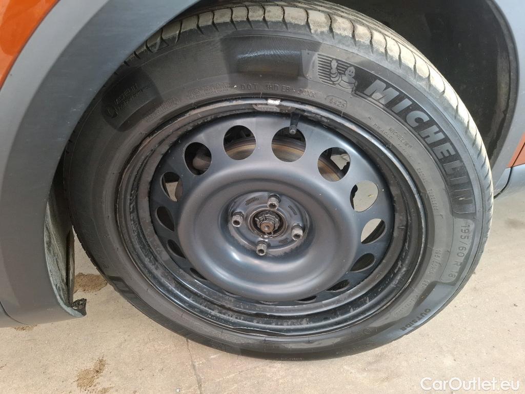  Citroen  C4  Berline Feel 1.2 PureTech 130CV BVM6 6E #32