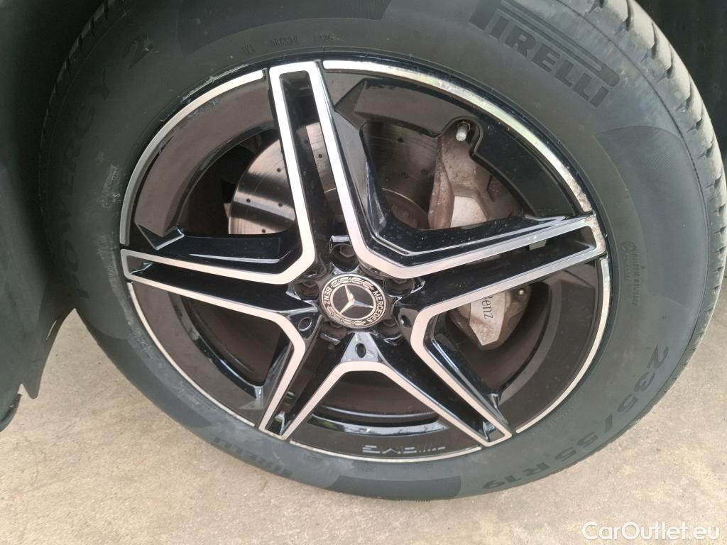  Mercedes  G-Klasee MERCEDES-BENZ GLC / 2019 / 5P / SUV 2.0 GLC 300 E AMG LINE 4MATIC #3