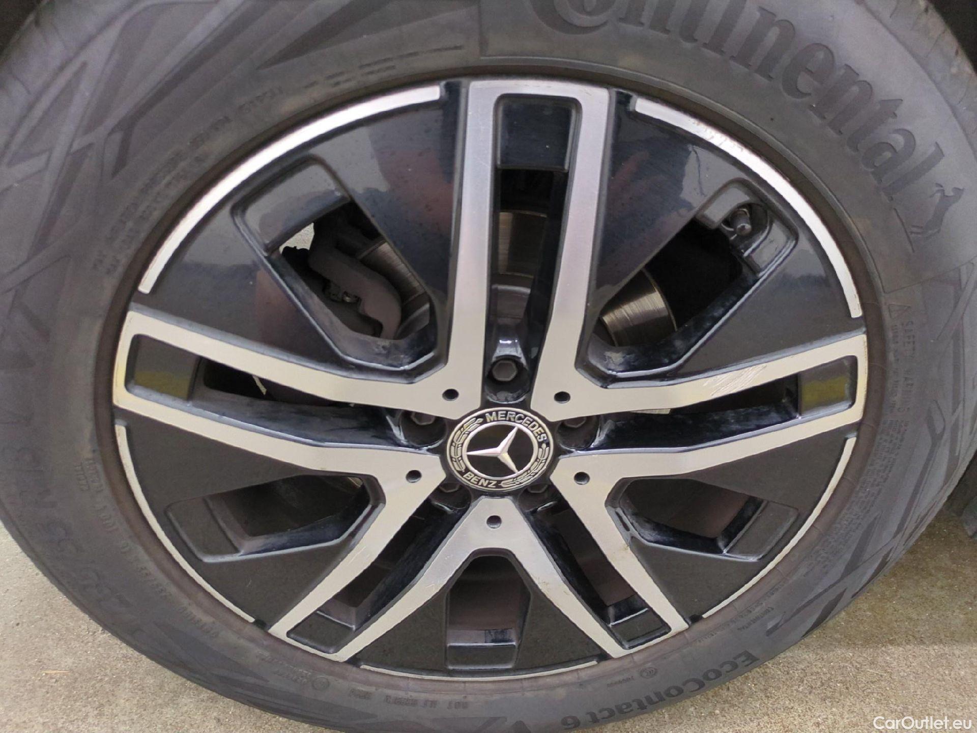  Mercedes  GLA MERCEDES-BENZ  / 2020 / 5P / SUV 2.0  200 D BUSINESS LINE DCT #13