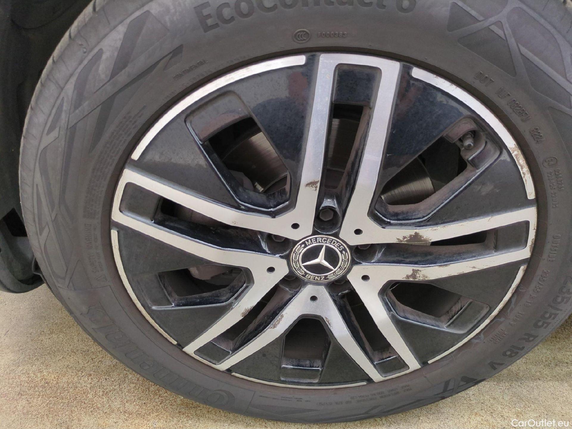  Mercedes  GLA MERCEDES-BENZ  / 2020 / 5P / SUV 2.0  200 D BUSINESS LINE DCT #11