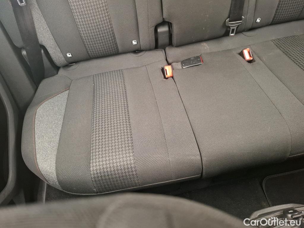  Peugeot  3008  Active Pack 1.5 HDi 130CV BVA8 E6d #28