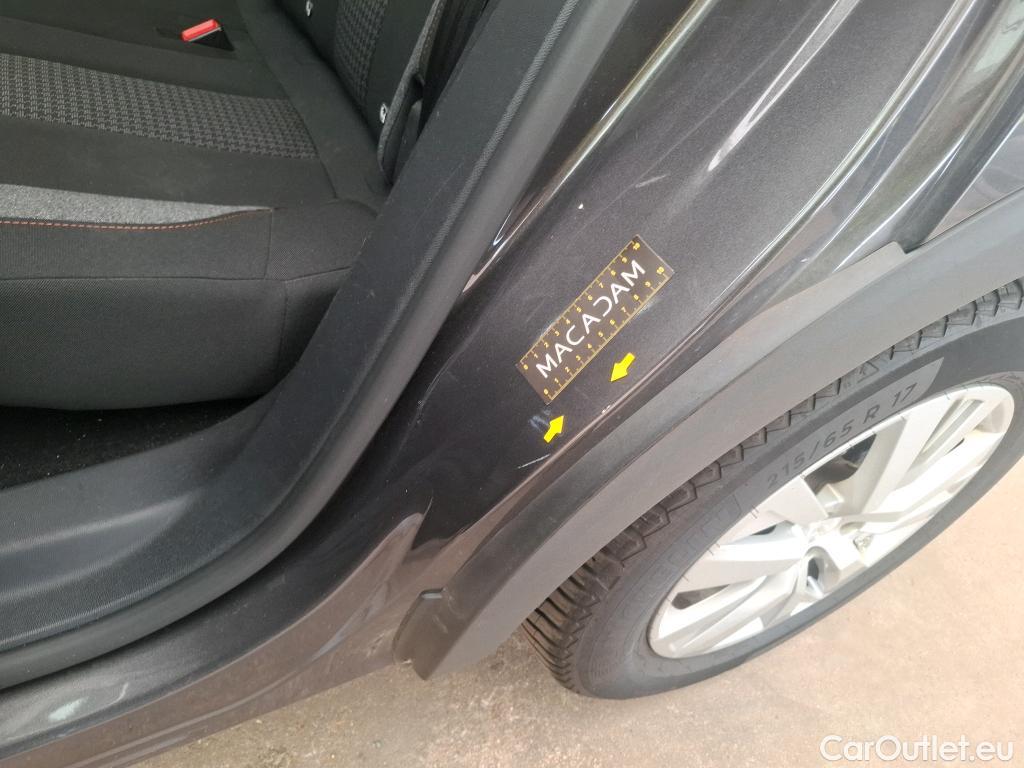  Peugeot  3008  Active Pack 1.5 HDi 130CV BVA8 E6d #15