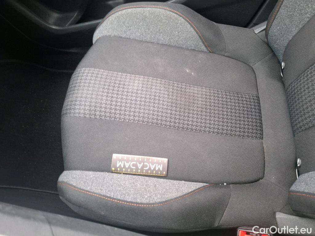  Peugeot  3008  Active Pack 1.5 HDi 130CV BVA8 E6d #27