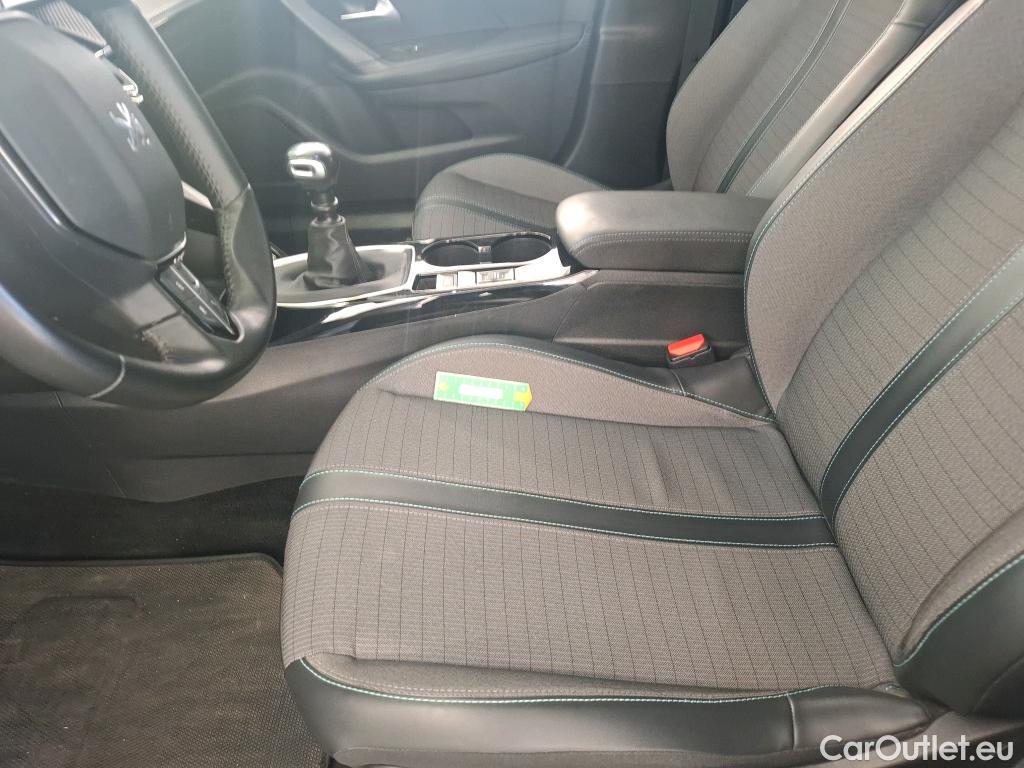  Peugeot  2008  Allure Business 1.5 HDi 110CV BVM6 E6d #15