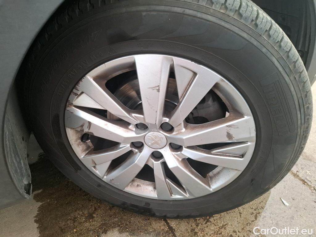  Peugeot  5008  Active Business 1.2 PureTech 130CV BVA8 E6d #44