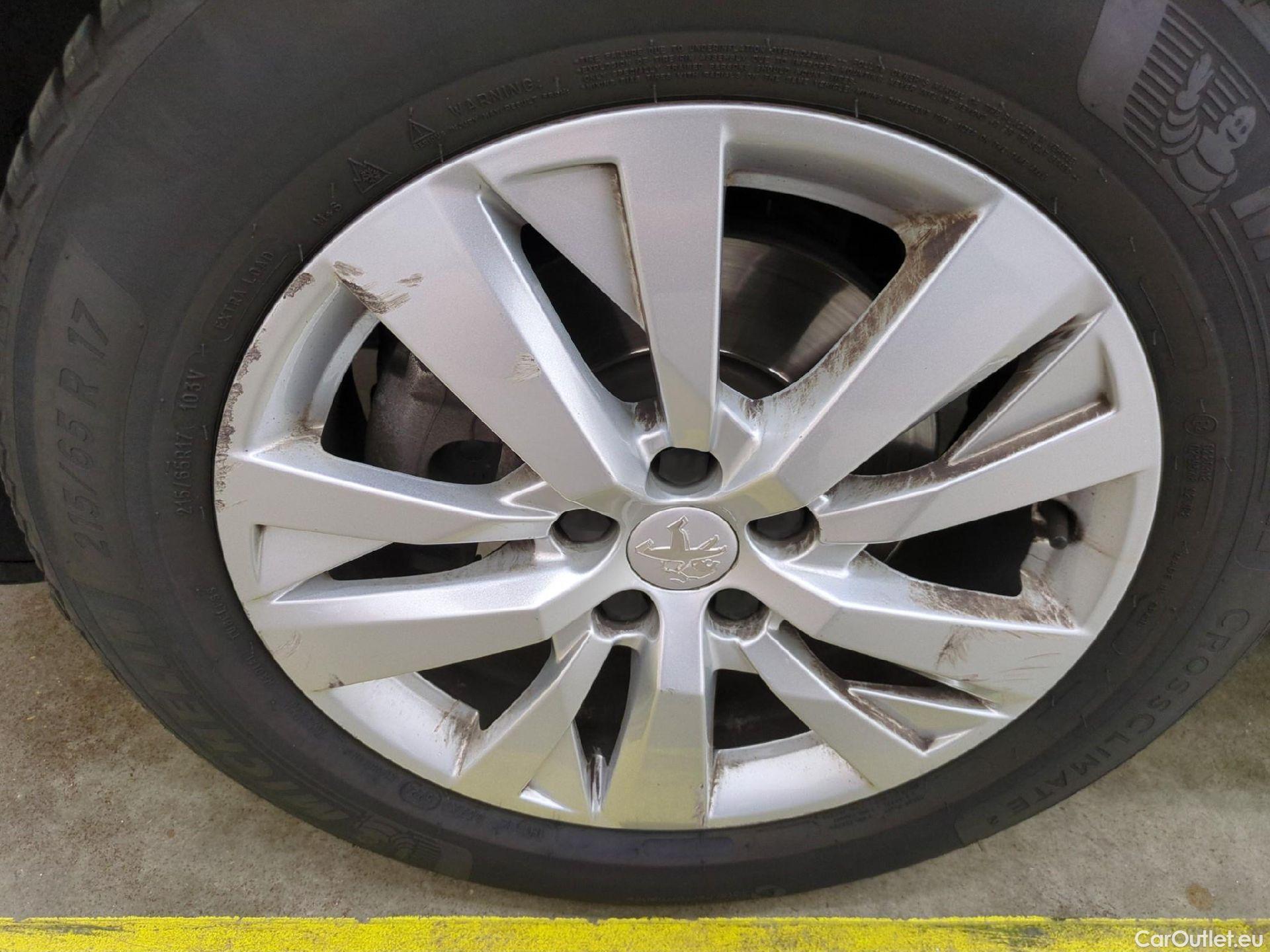  Peugeot  5008  Active Business 1.5 HDi 130CV BVA8 E6d #17
