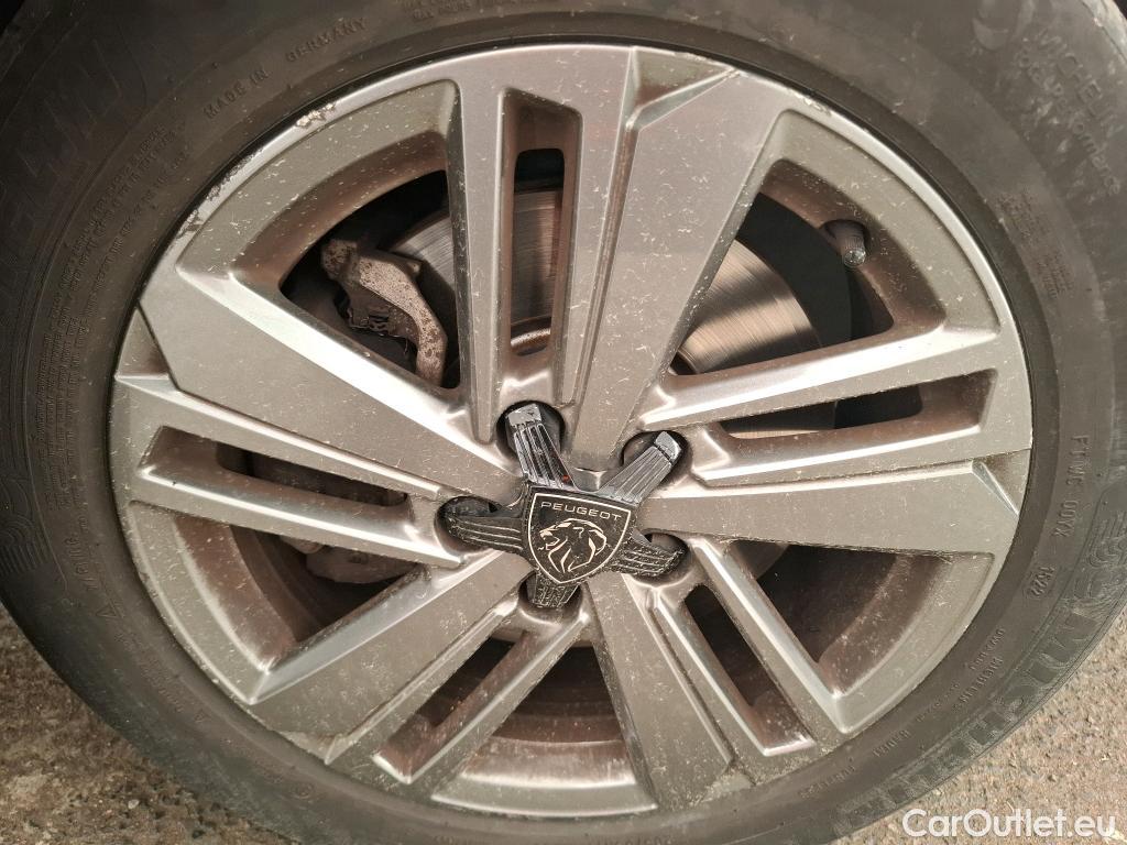  Peugeot  308 PEUGEOT  / 2021 / 5P / Berline BlueHDI 130 AUTO8 ACTIVE PACK #6