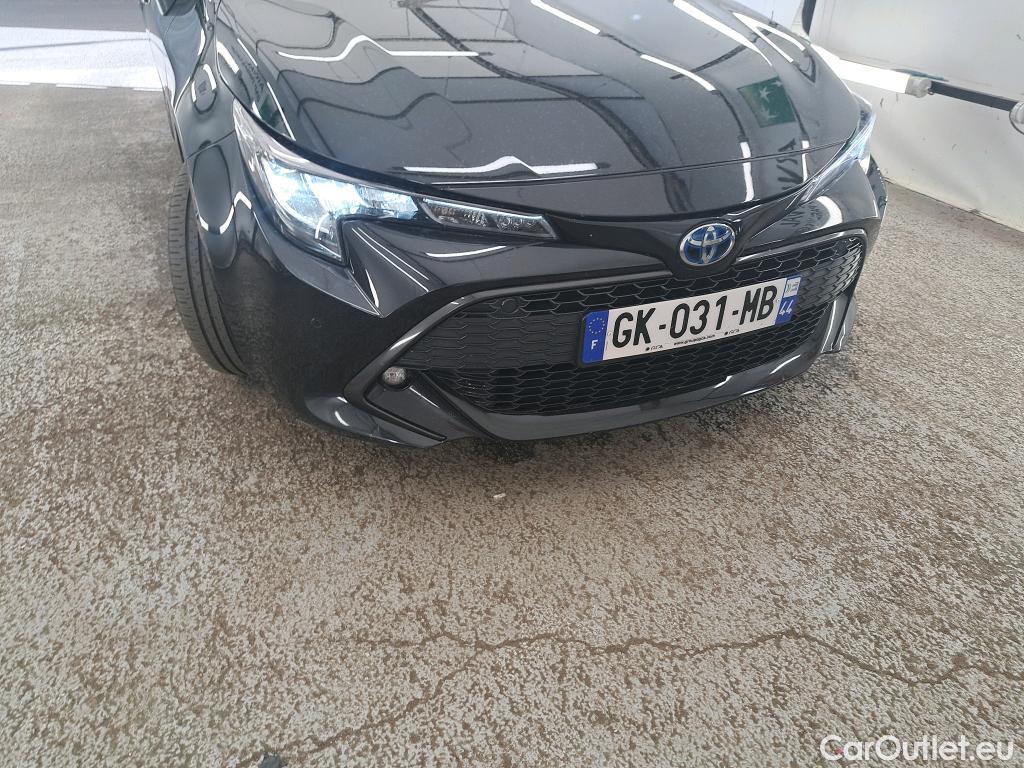  Toyota  Corolla TOYOTA  / 2018 / 5P / Berline Hybride 122h Dynamic Business Beyond Zer #1
