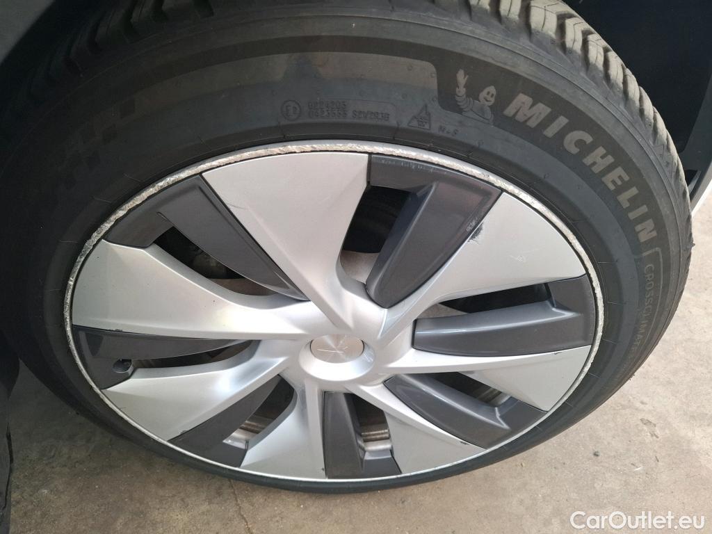  Tesla  Model Y TESLA  / 2020 / 5P / SUV Grand Autonomie Dual Motor AWD #24
