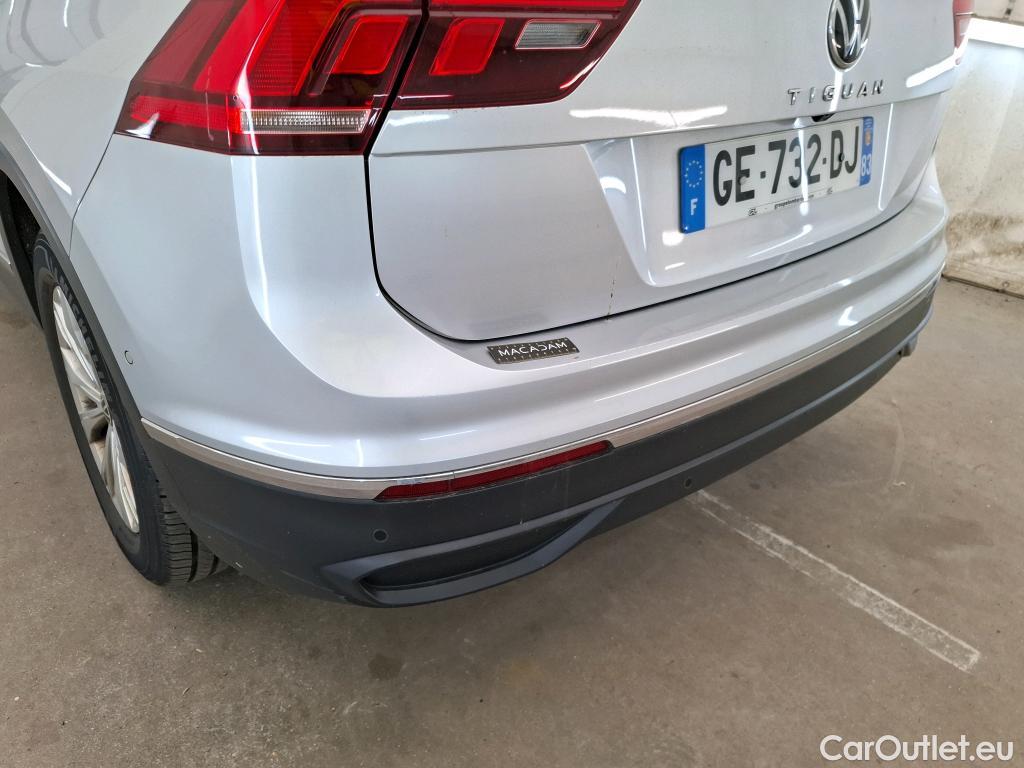  Volkswagen  Tiguan VOLKSWAGEN  / 2020 / 5P / SUV 2.0 TDI 150 DSG7 Life Business #24