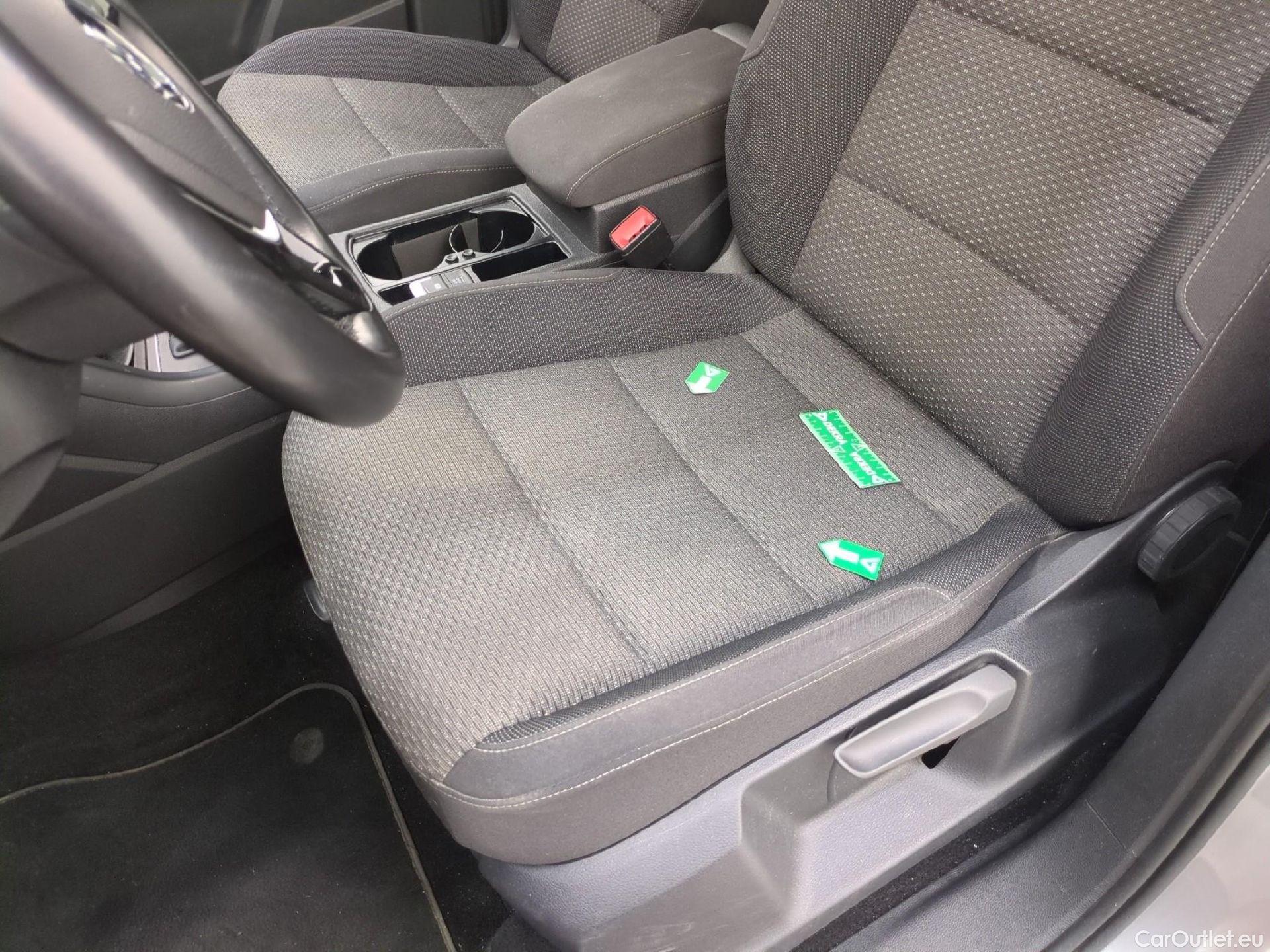  Volkswagen  Touran  Lounge Business BMT/Start-Stopp 2.0 TDI 115CV BVA7 E6dT #14