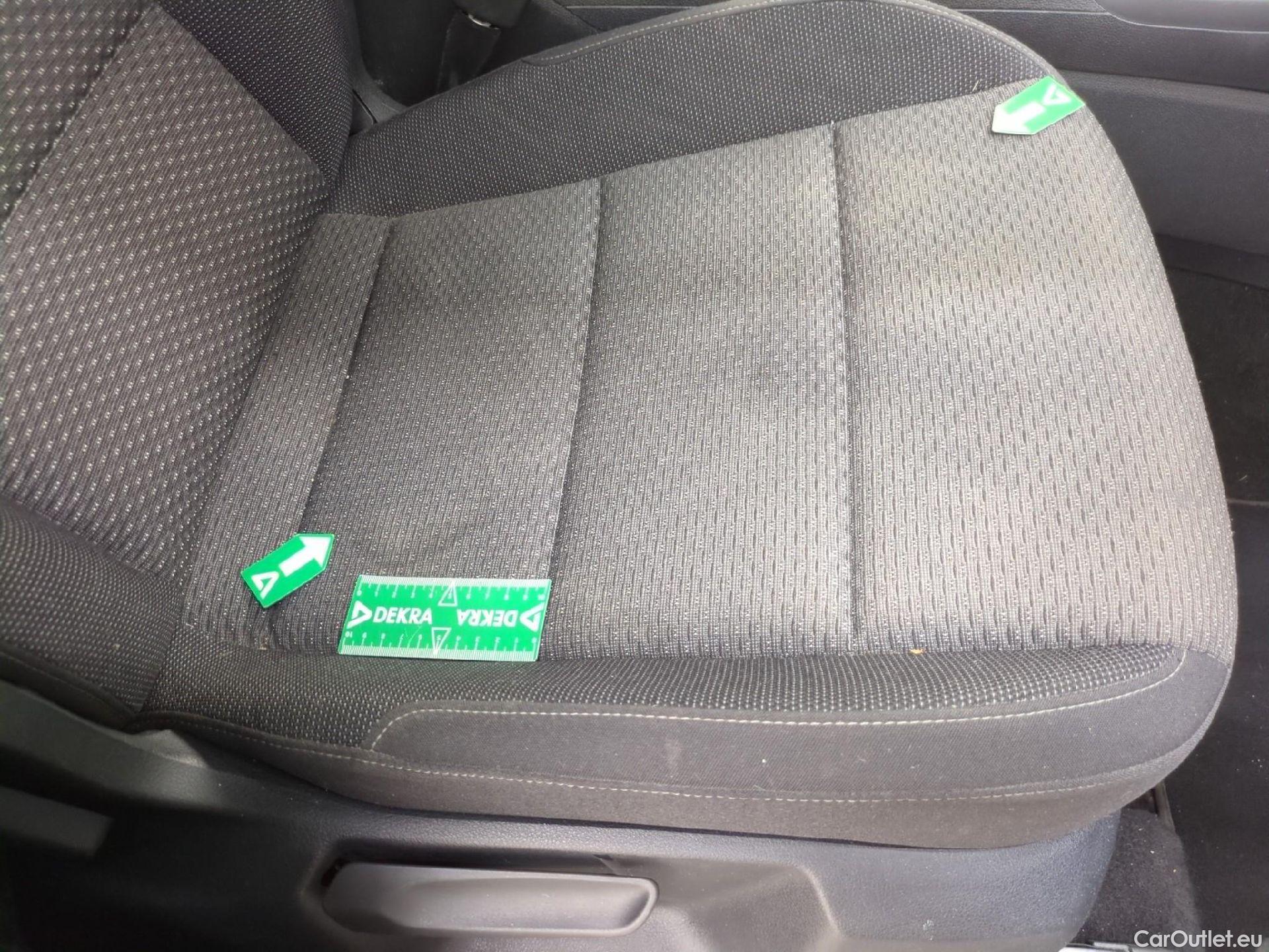  Volkswagen  Touran  Lounge Business BMT/Start-Stopp 2.0 TDI 115CV BVA7 E6dT #1