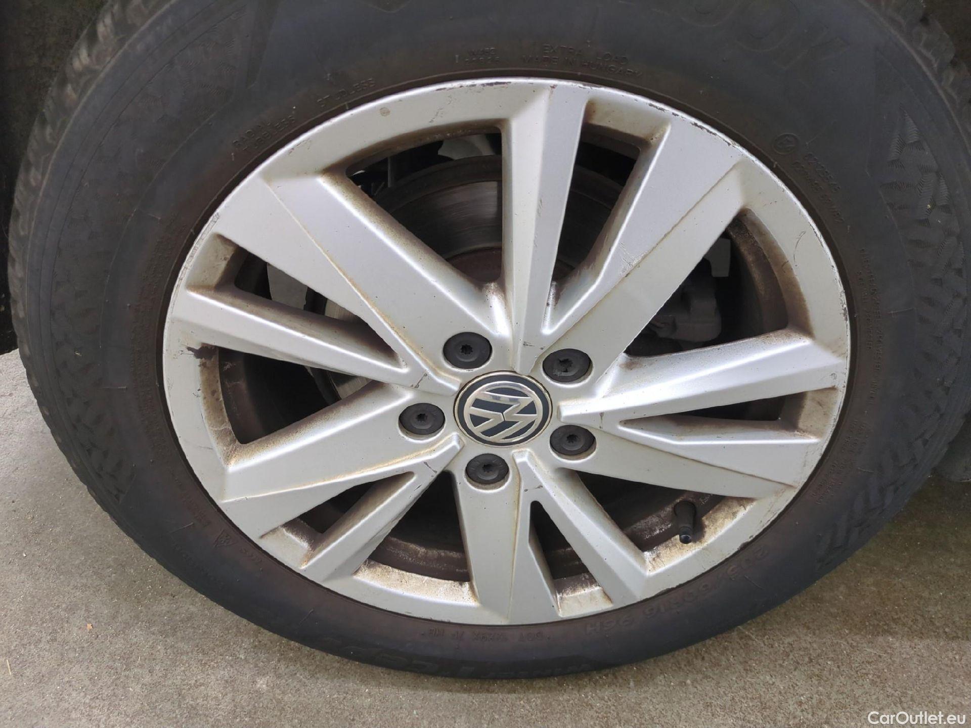  Volkswagen  Touran  Lounge Business BMT/Start-Stopp 2.0 TDI 115CV BVA7 E6dT #27