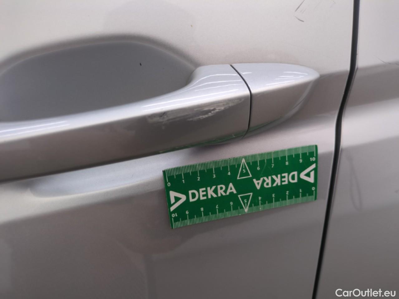  Volkswagen  Touran  Lounge Business BMT/Start-Stopp 2.0 TDI 115CV BVA7 E6dT #38