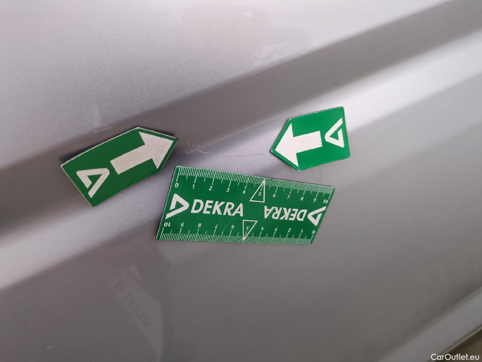  Volkswagen  Touran  Lounge Business BMT/Start-Stopp 2.0 TDI 115CV BVA7 E6dT #39