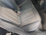  Audi  A4 Audi  Avant 40 TFSI S tronic 5d #32