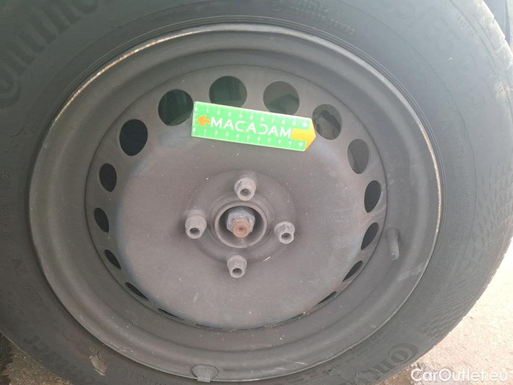  Renault  Clio  IV Air MediaNav 1.5 dCi 75CV BVM5 E6 #37