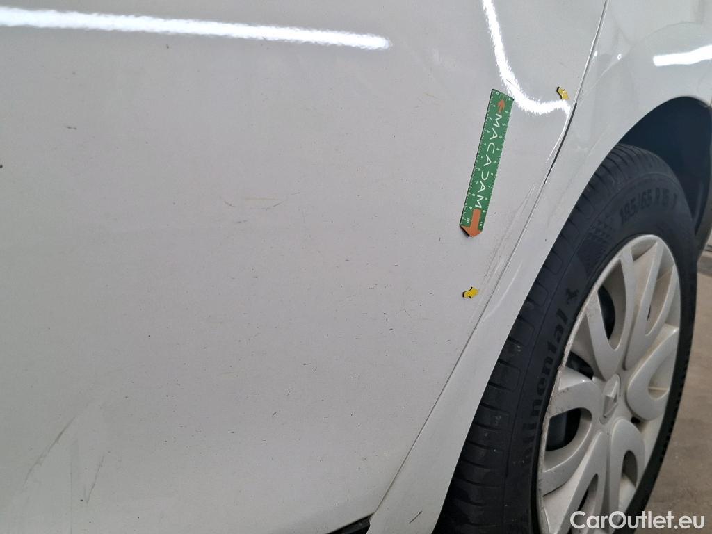  Renault  Clio  IV Air MediaNav 1.5 dCi 75CV BVM5 E6 #20