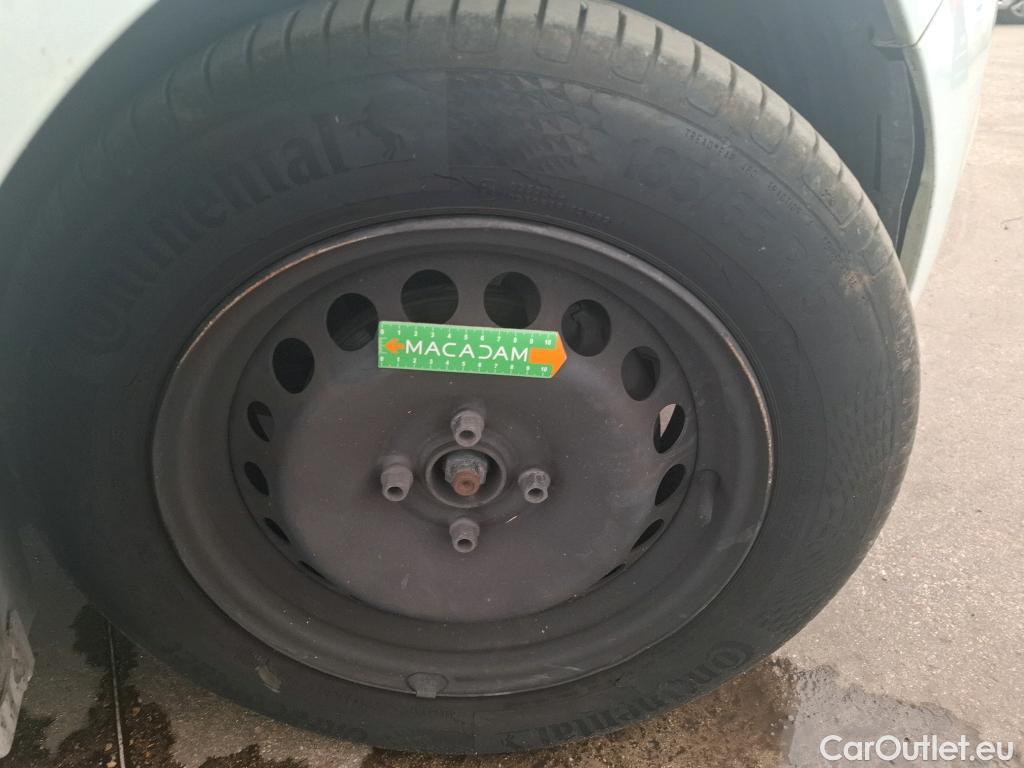  Renault  Clio  IV Air MediaNav 1.5 dCi 75CV BVM5 E6 #36