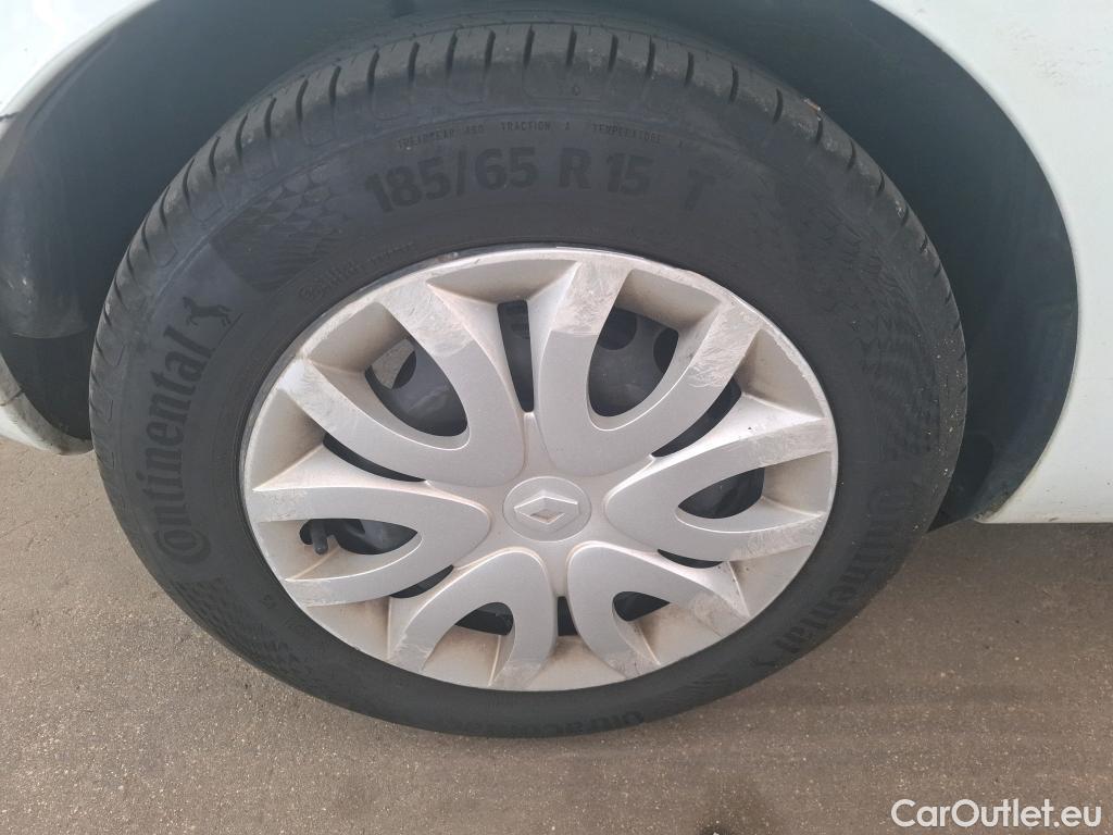  Renault  Clio  IV Air MediaNav 1.5 dCi 75CV BVM5 E6 #26