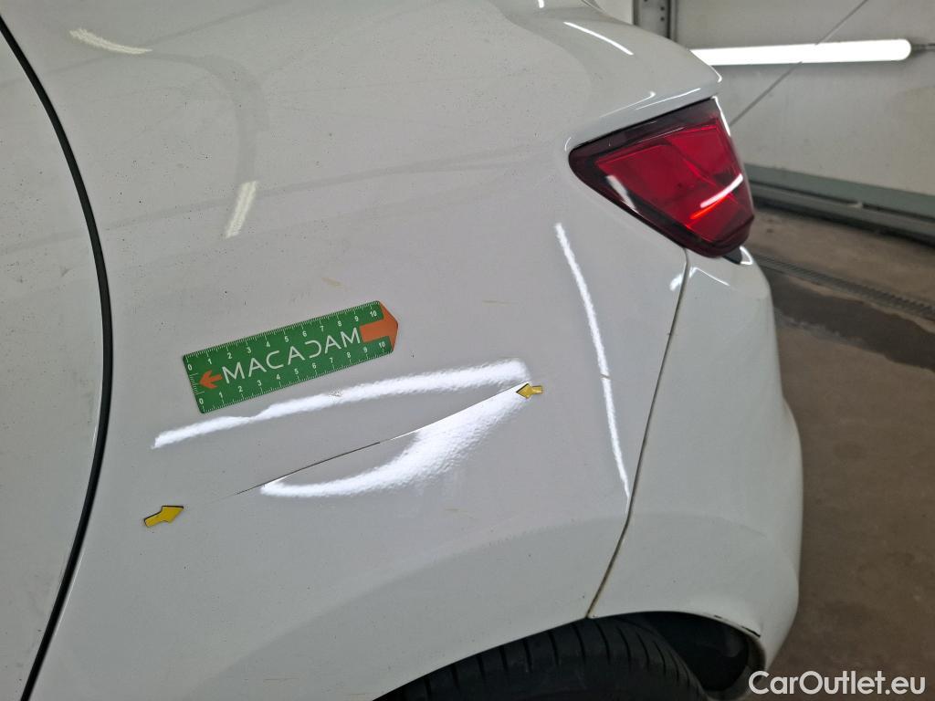  Renault  Clio  IV Air MediaNav 1.5 dCi 75CV BVM5 E6 #13