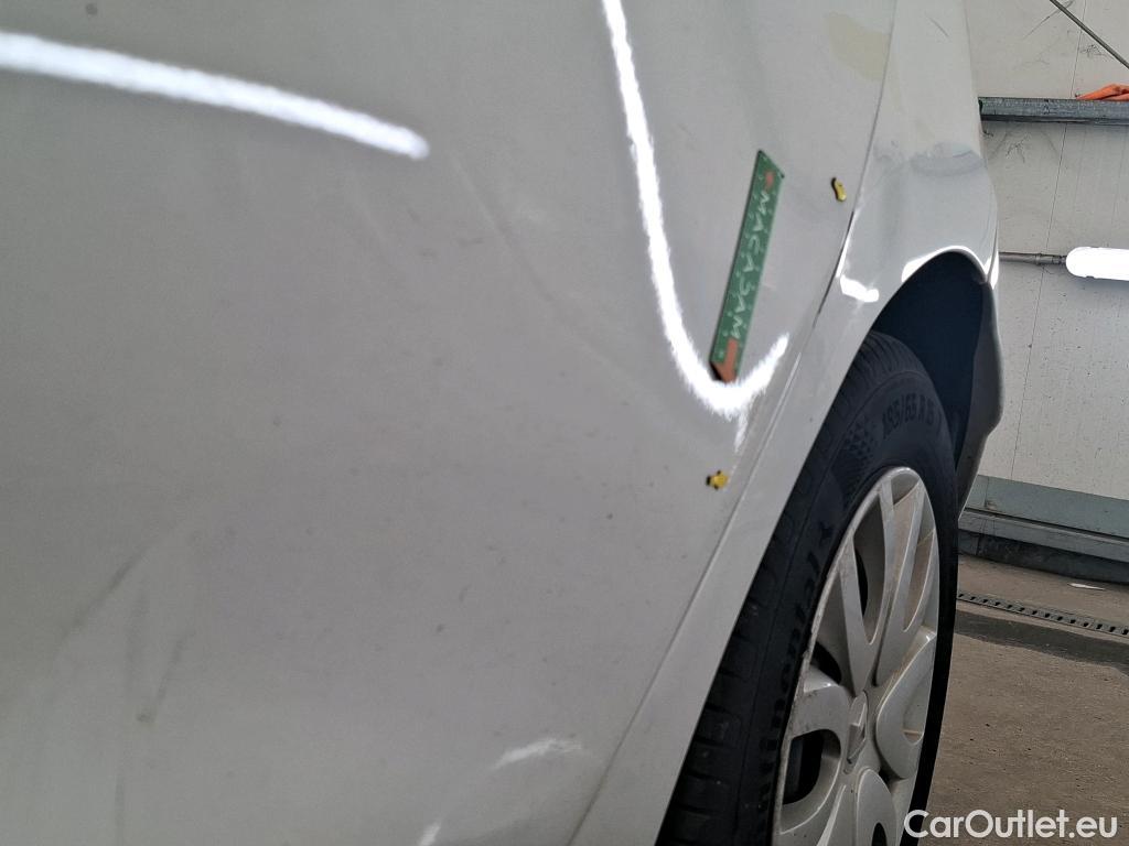  Renault  Clio  IV Air MediaNav 1.5 dCi 75CV BVM5 E6 #18