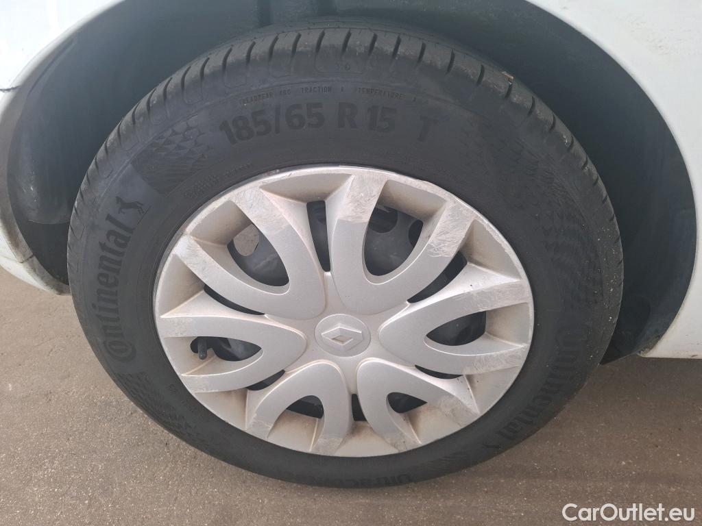  Renault  Clio  IV Air MediaNav 1.5 dCi 75CV BVM5 E6 #39