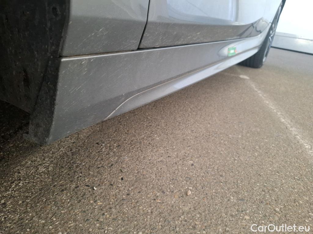 Bmw  Serie 1 Série 1 Berline 120 i Edition M Sport Pro 2.0 180CV BVA7 E6d #8