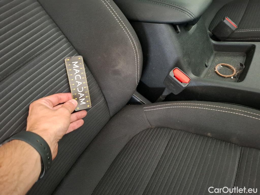  Ford  Kuga  Plug-In Hybrid Titanium 2.5 240CV BVA6 E6d #25