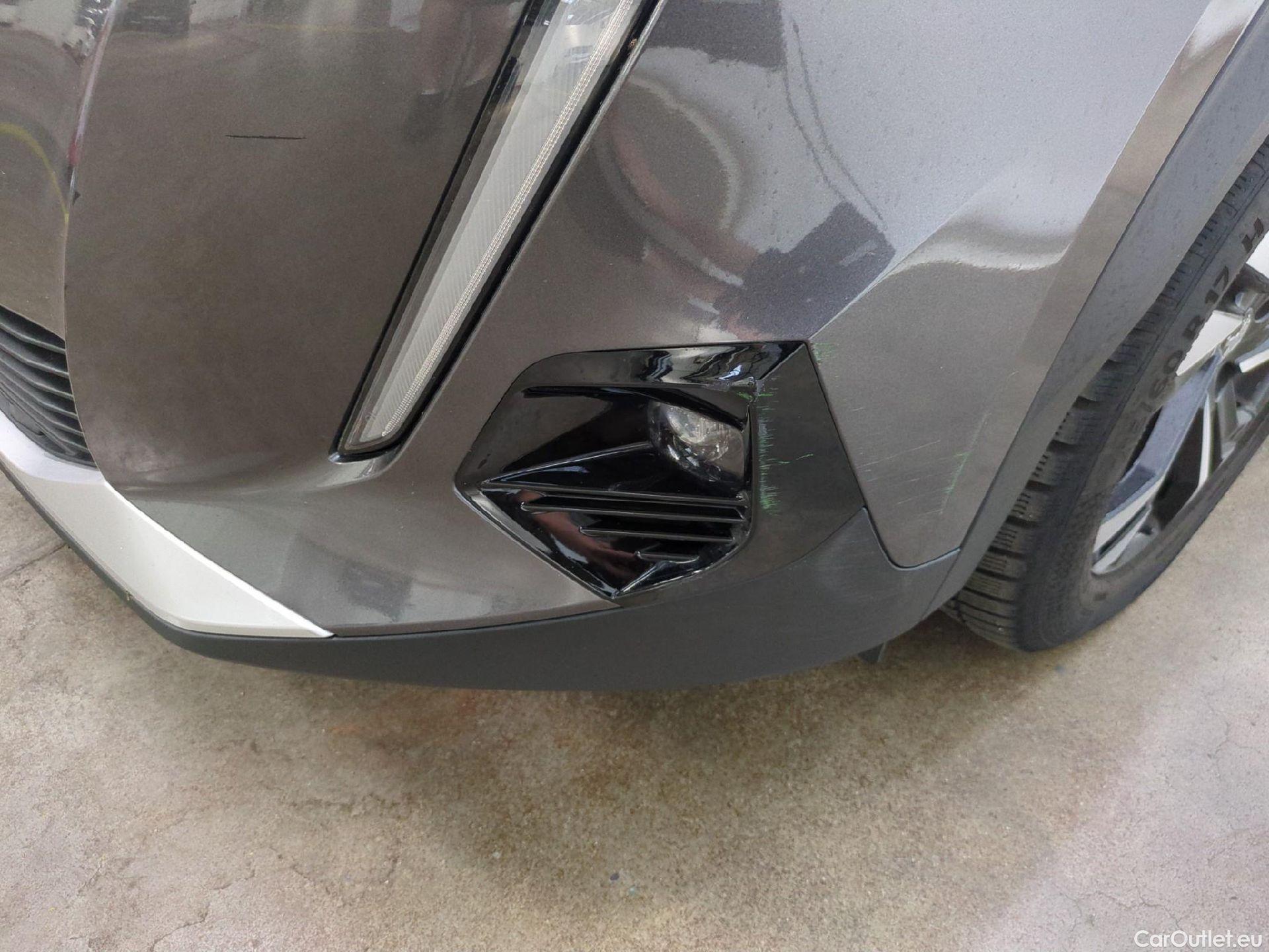  Peugeot  2008  Allure Pack 1.5 HDi 130CV BVA8 E6d #42