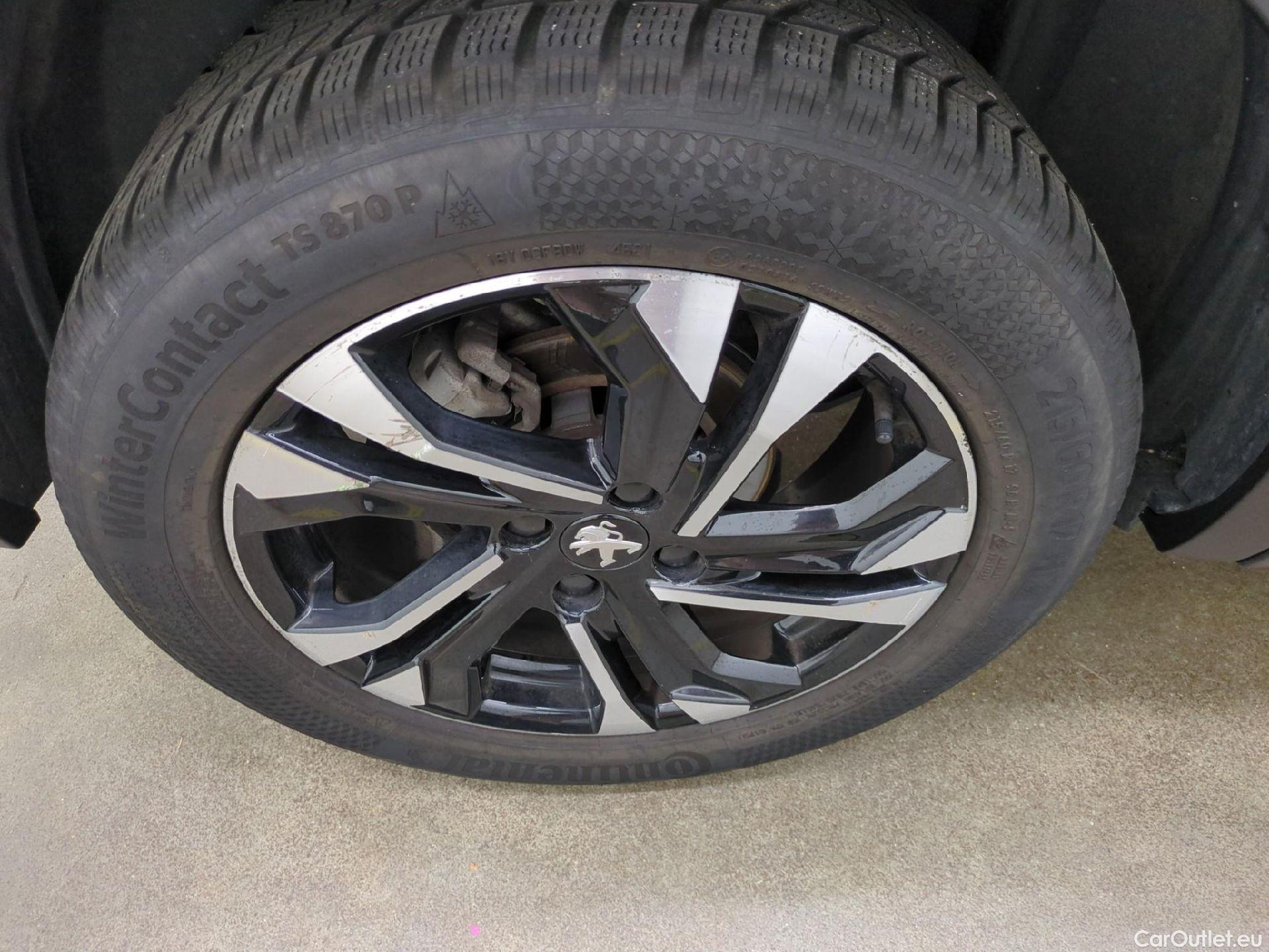  Peugeot  2008  Allure Pack 1.5 HDi 130CV BVA8 E6d #27