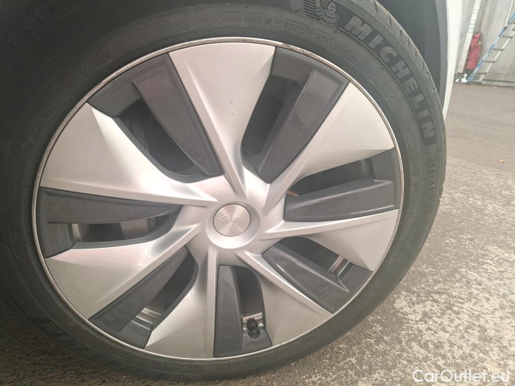  Tesla  Model Y TESLA  / 2021 / 5P / SUV RWD #19
