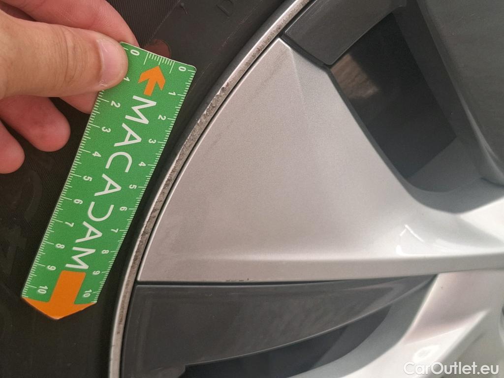  Tesla  Model Y TESLA  / 2021 / 5P / SUV RWD #15