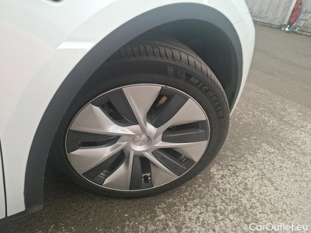  Tesla  Model Y TESLA  / 2021 / 5P / SUV RWD #18
