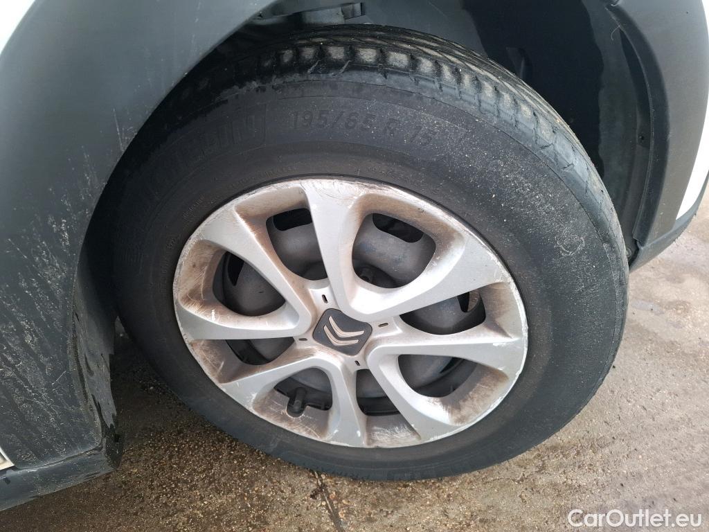  Citroen  C3  Société Feel 1.5 BlueHDI 100CV BVM5 E6dT #20
