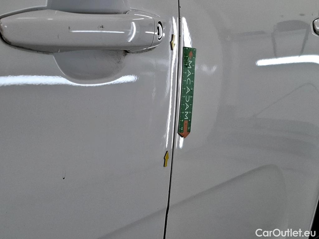  Citroen  C3  Société Feel 1.5 BlueHDI 100CV BVM6 E6d #2