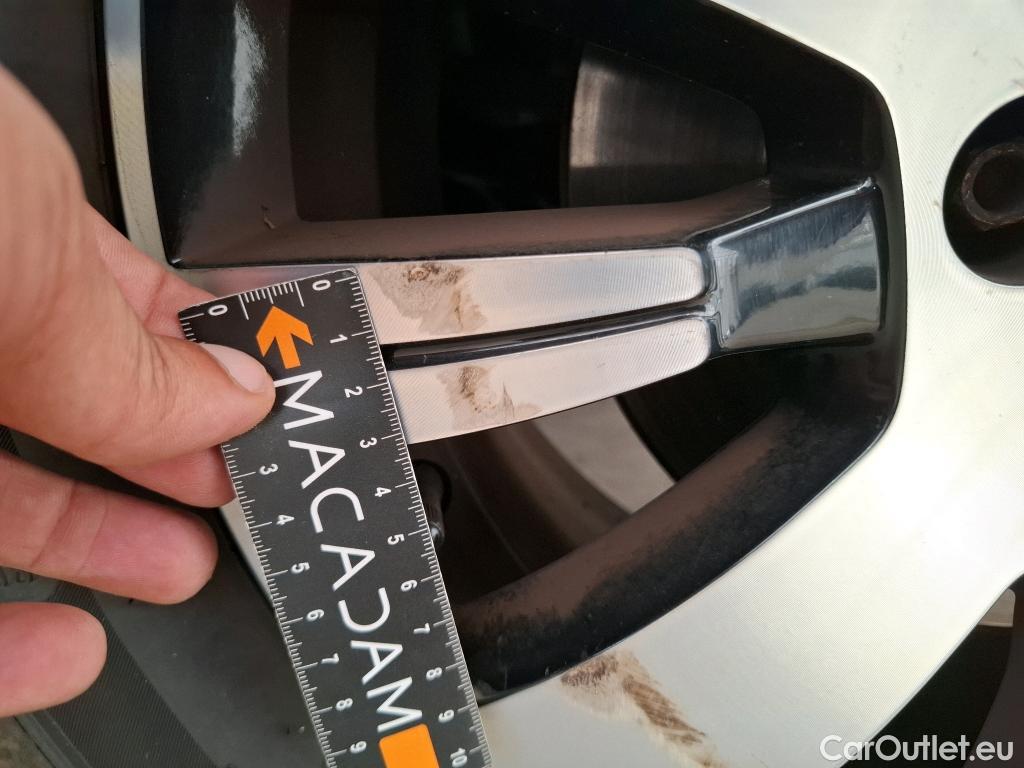  Renault  Captur RENAULT  5p Crossover Business dCi 90 - 18 #36