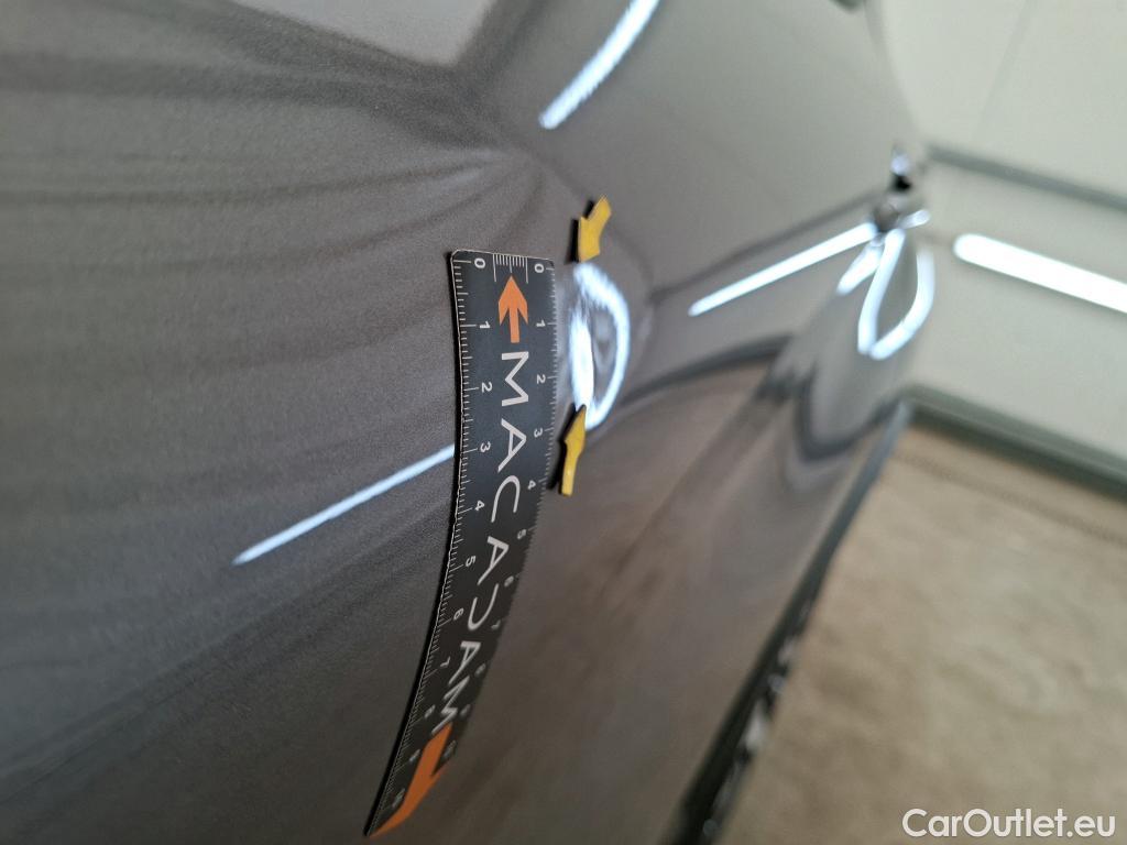  Renault  Captur RENAULT  5p Crossover Business dCi 90 - 18 #42